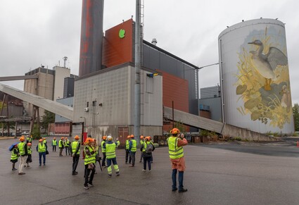 The Washington delegation touring the Suomenoja power plant